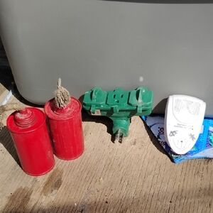 Tiki Torch Tank Pair&3 Outlet Outdoor Plug & Electric Pest Repeller